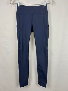 Outdoor Voices Deep Navy High-Rise Leggings with Side Pockets sz XS 25” Crop